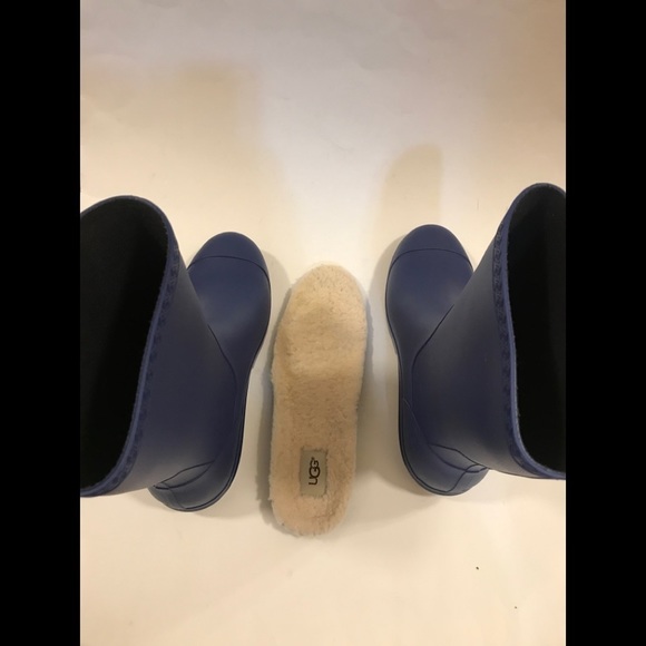 UGG Sienna Matte Rain Boots: Navy 10 - Picture 6 of 15